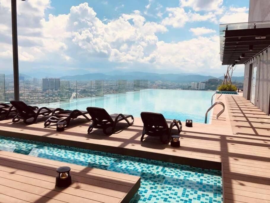2Br 8Pax Swingduplexekocherasmall—Infinitypool Mrt Куала Лумпур Екстериор снимка